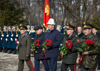 Бишкекте советтик аскерлердин Ооганстандан чыгарылгандыгынын 35 жылдыгына арналган митинг-реквием өттү