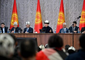 Садыр Жапаров Балыкчыда Кызыл Омпол кени тууралуу сөз кылды (сүрөт)