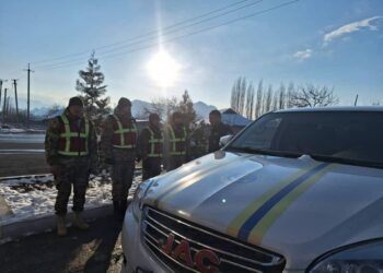 Баткендеги капчыгайда дайынсыз болуп жаткан орусиялык альпинистти издөө иштери башталды