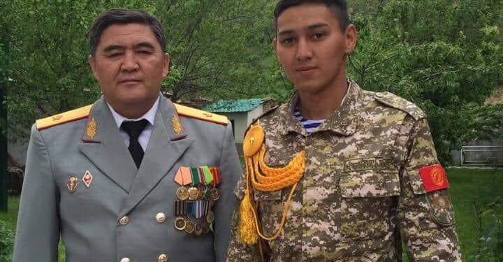 Камчыбек Ташиевдин уулу өзү жашаган батирди жалгыз бой энеге белек кылды (видео)