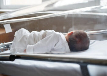 Чүйдө төрөттөн кийин көз жумган келин. Төрөттөн кийин операция жасалган