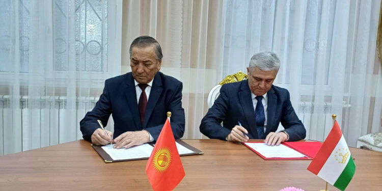 Кыргыз-тажик мамлекеттик чек арасынын 1,11 чакырымы макулдашылды