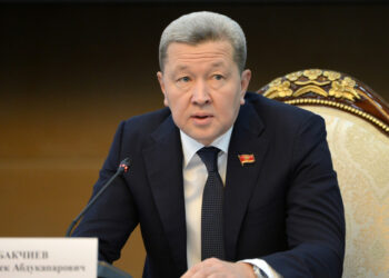 Экс-депутат Жаныбек Бакчиев камакта калтырылды