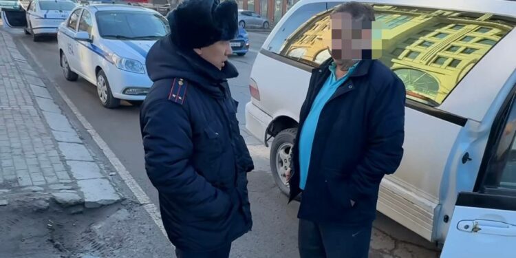 «Наны жок каласың». Бишкекте мас абалындагы айдоочу жол кырсыкка кабылып, жол тескөөчүнү коркуткан (видео)