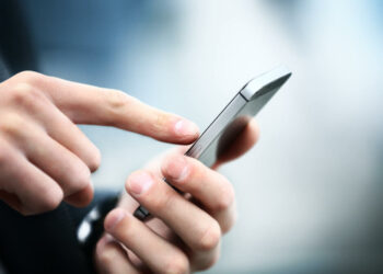 «Туугандары кырсыкка кабылганын айтат». ИИМ телефон шылуундары боюнча эскертти