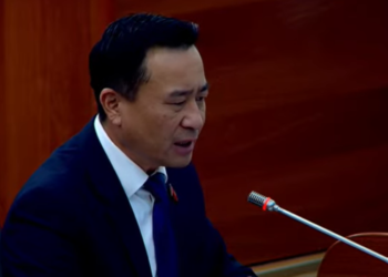 «Арам ишке барышты». Депутат сүйүшкөндөр күнү шайтандын майрамы экенин айтты