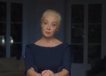 Юлия Навальная кайрылуу жасап, күйөөсүнүн ишин уланта турганын билдирди (видео)