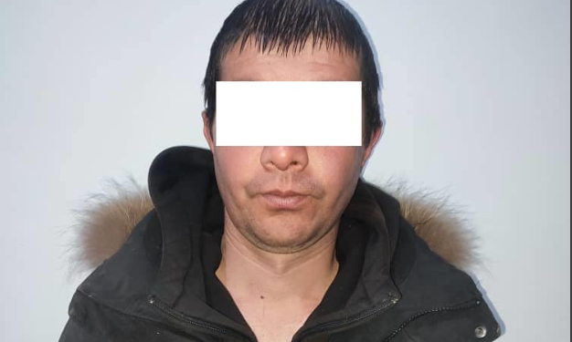 Лейлектеги чайканада 33 жаштагы киши эч себепсиз сабалган. Шектүү кармалды