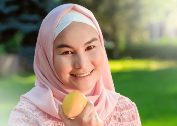 Нурзат Токтосунованын тойдо салават айтуу демилгеси сынга кабылды. Өзү эмне дейт?