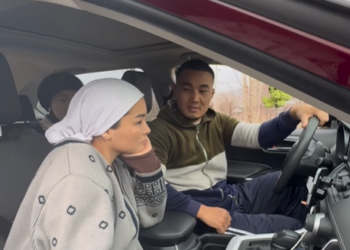 «Зомбулукту токтотуу максатында тартканбыз». Блогер сынга кабылган видео боюнча түшүндүрмө берди