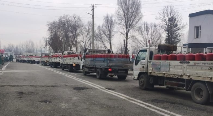 Бишкек ЖЭБдеги авария. Өзбекстан Кыргызстанга гумжардам катары газ баллондорду жөнөттү