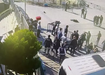 Түркияда сот имаратына кол салган эркек менен аял жок кылынды