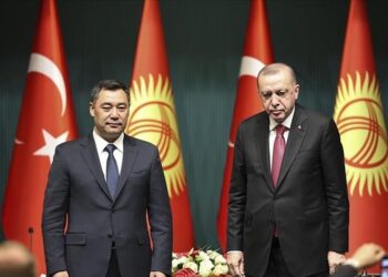 Садыр Жапаров Эрдоганды 70 жылдык мааракеси менен куттуктады