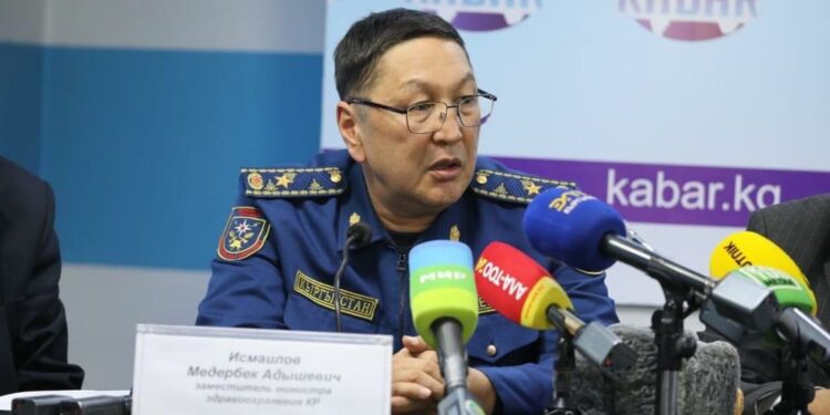 ӨКМ: «Өзгөчө кырдаал Бишкекке эмес, ЖЭБдин ичине киргизилди»