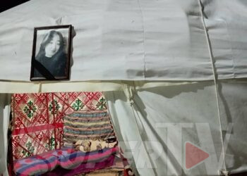 «Кызым медик болом дечү». Ак-Сууда каза болгон 18 жаштагы кыздын атасы кайрылуу жасады (видео)