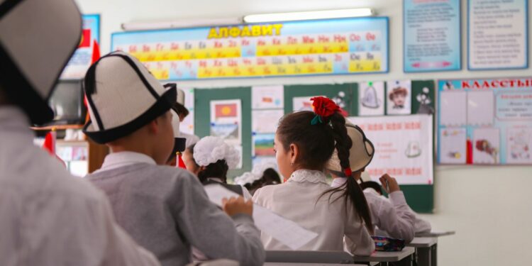 Байсалов окуу жылынын 12 жыл болгону тууралуу маалымат туура эмес деди