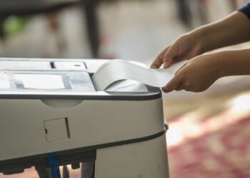 Баткен округу боюнча депутаттыкка 9 адам талапкерлигин көрсөттү