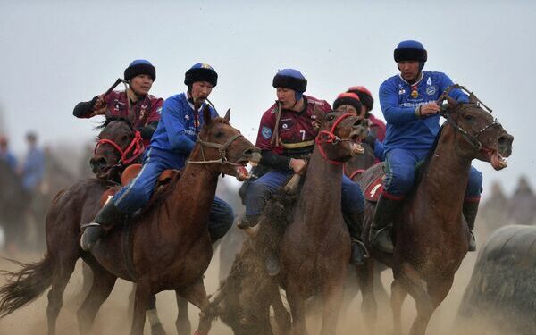 Нооруз турнири: «Достук» финалга чыкты. Эми ал «Ынтымак» менен беттешет