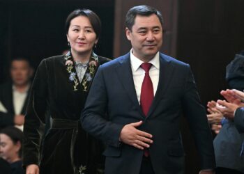 Садыр Жапаров өлкө айымдарын куттуктады