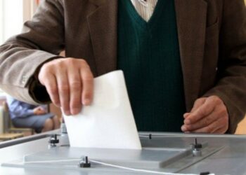 Кара-Суу жана Баткен округу боюнча шайлоого талапкерлигин көрсөткөндөрдүн тизмеси