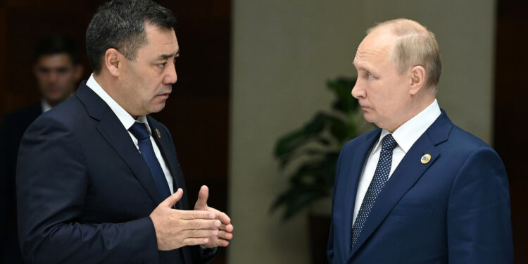 «Крокус сити холлдогу» ок чыгаруу: Садыр Жапаров Владимир Путинге көңүл айтты