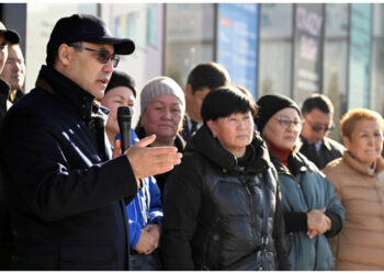 «Убагында биз да митингдерди уюштурганбыз». Садыр Жапаров «митингден коркпойбуз» деген сөзүнө түшүндүрмө берди