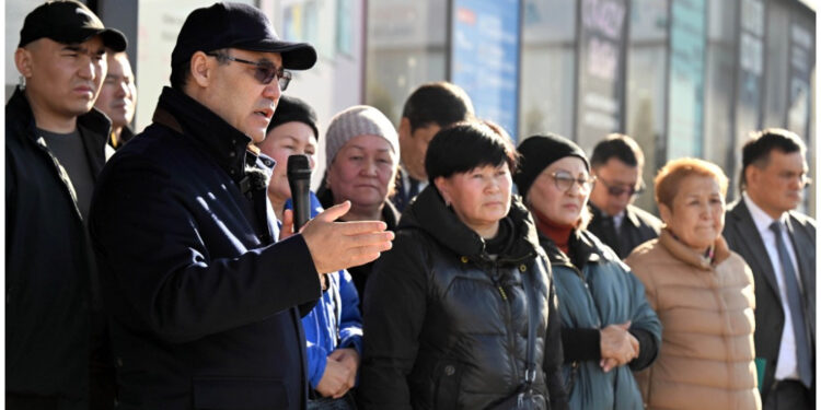 «Убагында биз да митингдерди уюштурганбыз». Садыр Жапаров «митингден коркпойбуз» деген сөзүнө түшүндүрмө берди