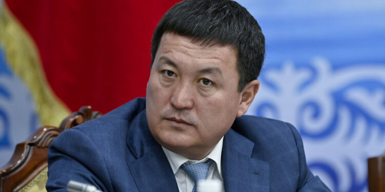 Депутат Жусупбек Коргонбай уулу Алымкадыр Бейшеналиевди «каралар» менен байланышы бар деп айыптады