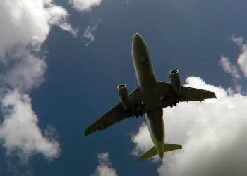 Малайзия 10 жыл мурун жүргүнчүлөрү менен кошо жоголуп кеткен учакты издей баштайт