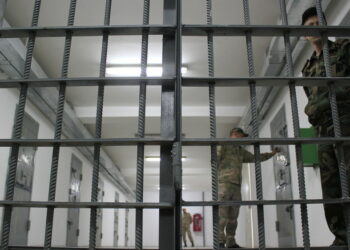 Кемпир-Абад иши боюнча кармалгандарды үй камагына чыгарып эле тергей берсе болбойбу?