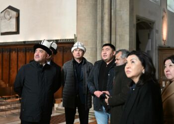 Нурланбек Шакиев Кембриж университетине барды (сүрөт)