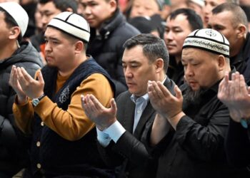 Садыр Жапаров Бишкекте ооз ачар өткөрдү