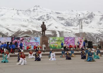 Нарын шаарында Нооруз майрамы кандай белгиленди? (сүрөттөр)