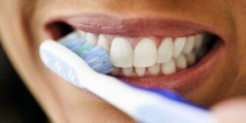 Орозо кармаган адам оозу жабык кезде тиш пастасын колдонууга болобу?