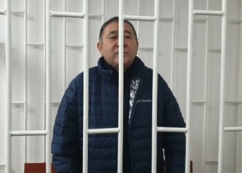 «Кемпир-Абад иши». Сот экс-депутат Кубанычбек Кадыровду камактан бошотту