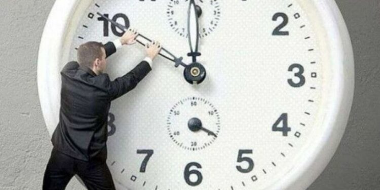 Бүгүндөн тарта Казакстанда убакыт 1 саат артка жылдырылды