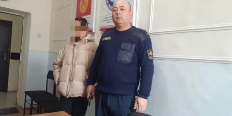 Жалал-Абадда 4 күндөн бери дайынсыз болуп жаткан 14 жаштагы кыз табылды