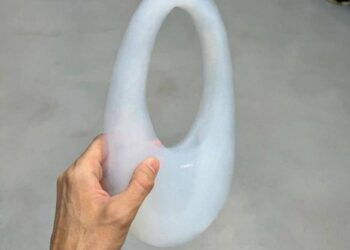 Шамалда көтөрө көрбөңүз! 99 пайызы абадан турган баштык жасалды (видео)