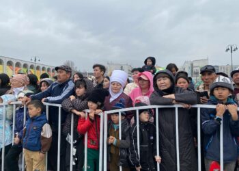 «Ала-Тоо» аянтындагы майрамдык атмосфера (видео)