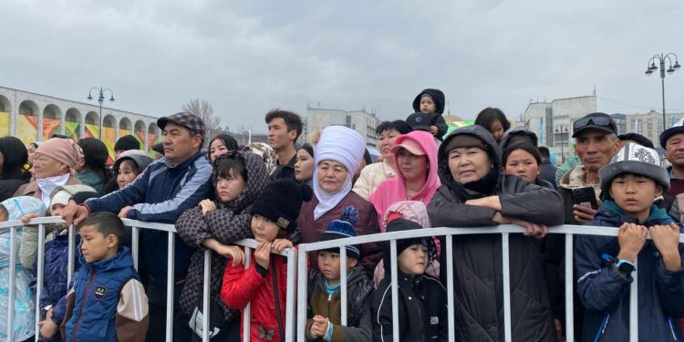 «Ала-Тоо» аянтындагы майрамдык атмосфера (видео)