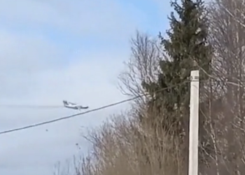 Орусияда ичинде 15 адамы бар аскердик учак кулап түштү. Окуянын видеосу жарыяланды