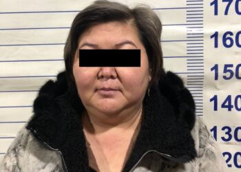 «Акчаны 2 эсе көбөйтүп беребиз» дегендердин Ысык-Көлдөгү өкүлдөрү кармалды