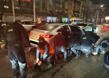 УКМК: «Өлкө жетекчилигине кол салууга камынган эл аралык кылмыш өкүлдөрү кармалды»