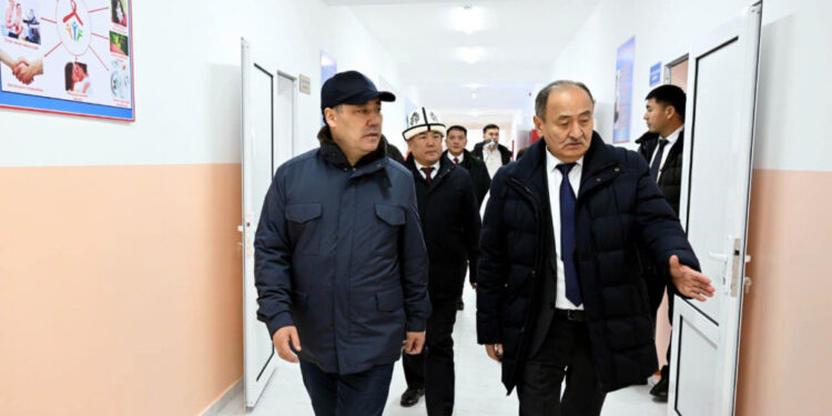 «Досум да эмес, “братым-сватым” да эмес». Президент Жусупбек Коргонбай уулунун билдирүүсүнө комментарий берди