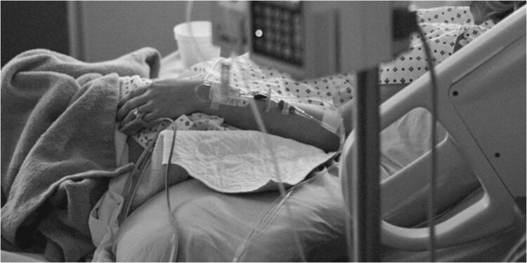 Ошто келин төрөттөн кийин көз жумду