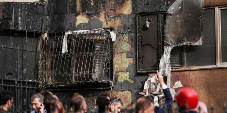 Стамбулда түнкү клубда чыккан өрттөн 29 адам каза болду (видео)