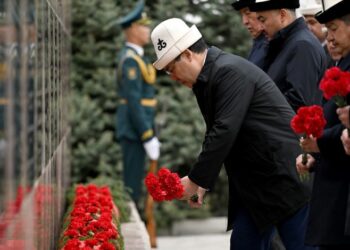 Президент Садыр Жапаров: «Апрель элдик революциясы – ɵлкɵдɵ башкы күч эл экенин көрсөткөн»