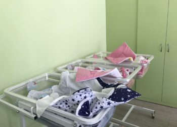 Сүйүнчү! Бишкекте 35 жаштагы келин 3 эм төрөдү