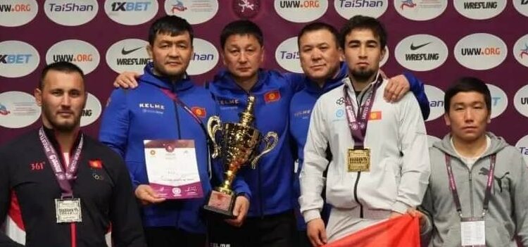 Кыргызстандын эркин күрөш боюнча курама командасы Азия чемпионатында 3-орунду ээледи