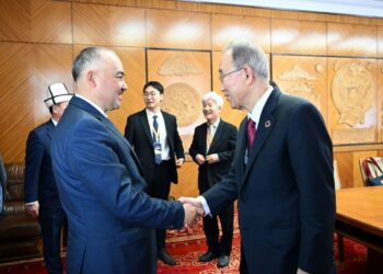 Нурланбек Шакиев БУУнун мурдагы башкы катчысы менен жолукту